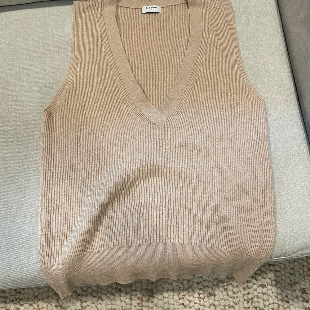 Aritzia babaton oversized sweater vest